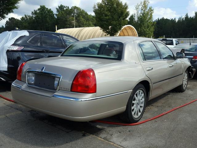 1LNHM81V67Y605499 - 2007 LINCOLN TOWN CAR S TAN photo 4