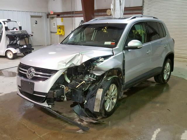 WVGBV75N39W526359 - 2009 VOLKSWAGEN TIGUAN SE SILVER photo 2