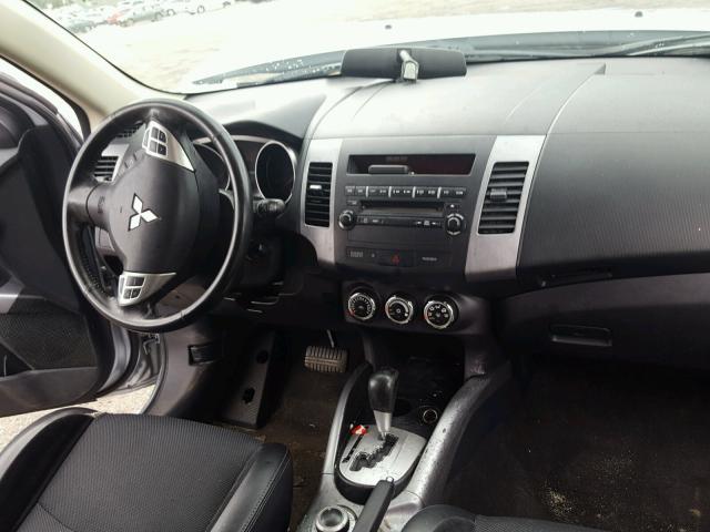 JA4JT3AW1DU020122 - 2013 MITSUBISHI OUTLANDER SILVER photo 9