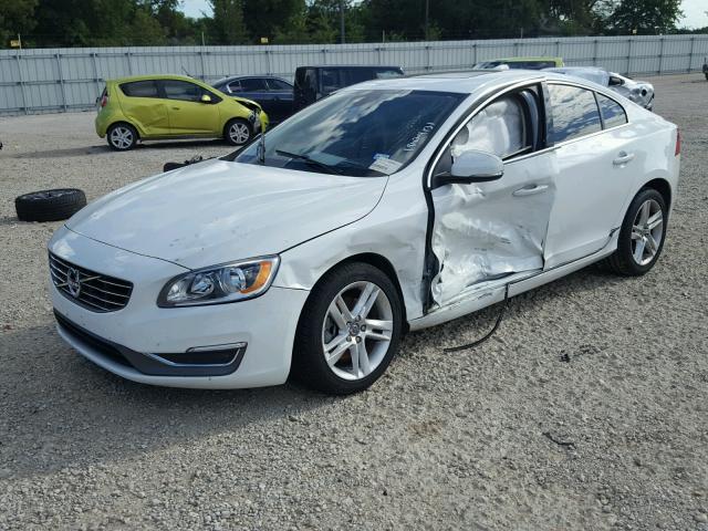 YV140MFB2F1315509 - 2015 VOLVO S60 PREMIE WHITE photo 2