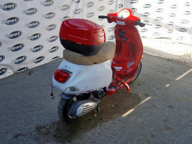 ZAPC386B195009316 - 2009 VESPA LX 50 RED photo 4