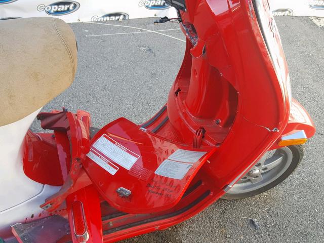 ZAPC386B195009316 - 2009 VESPA LX 50 RED photo 9