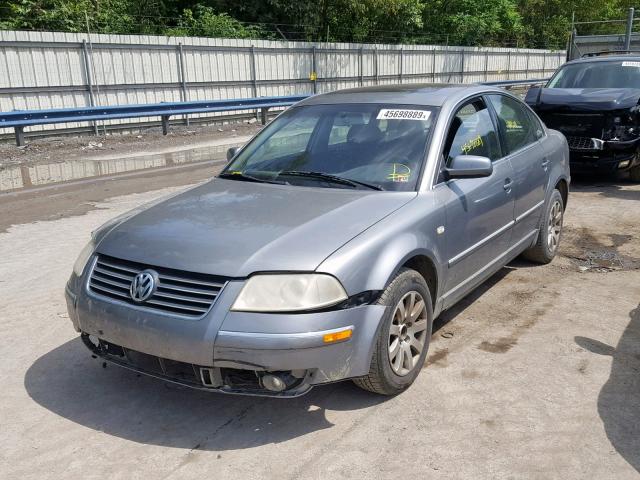 WVWSH63B21P285567 - 2001 VOLKSWAGEN PASSAT GLS GRAY photo 2