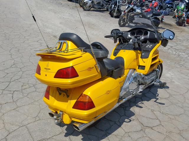 1HFSC47043A209985 - 2003 HONDA GL1800 YELLOW photo 4