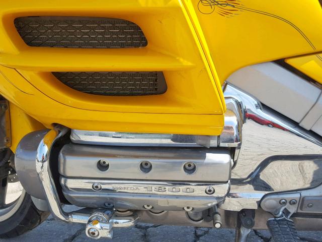 1HFSC47043A209985 - 2003 HONDA GL1800 YELLOW photo 7