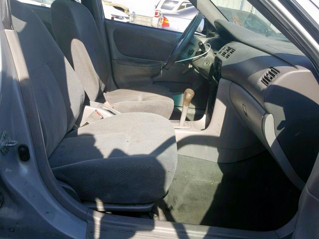 1Y1SK52811Z404212 - 2001 CHEVROLET GEO PRIZM 银色 照片 5