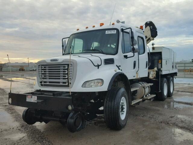 1FVHC7CV28HZ77894 - 2008 FREIGHTLINER M2 112 HEA WHITE photo 2