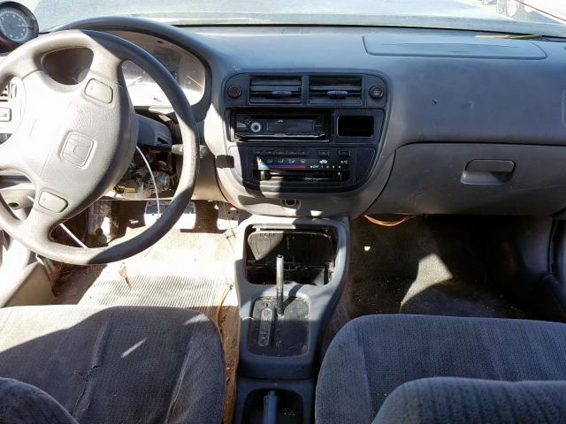 1HGEJ6620TL021207 - 1996 HONDA CIVIC DX SILVER photo 9