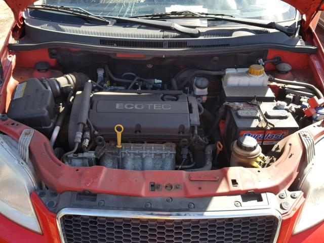 KL1TD66E09B629936 - 2009 CHEVROLET AVEO LS RED photo 7