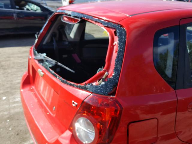 KL1TD66E09B629936 - 2009 CHEVROLET AVEO LS RED photo 9