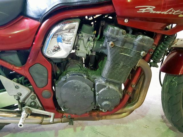 JS1GV75A7V2100998 - 1997 SUZUKI GSF1200 SA RED photo 7