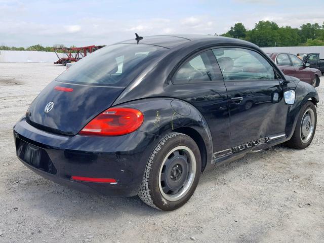 3VWJX7AT5CM613201 - 2012 VOLKSWAGEN BEETLE BLACK photo 4