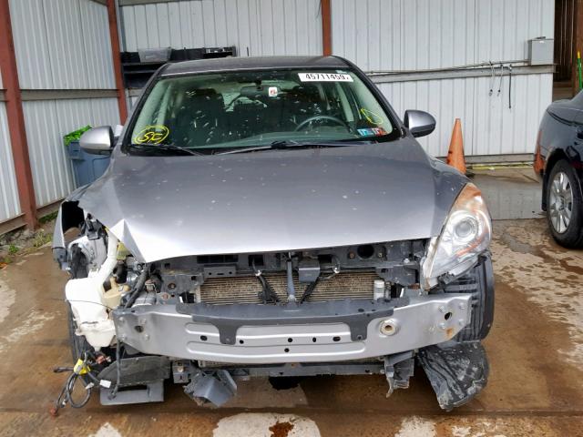 JM1BL1K67B1901046 - 2011 MAZDA 3 S SILVER photo 9