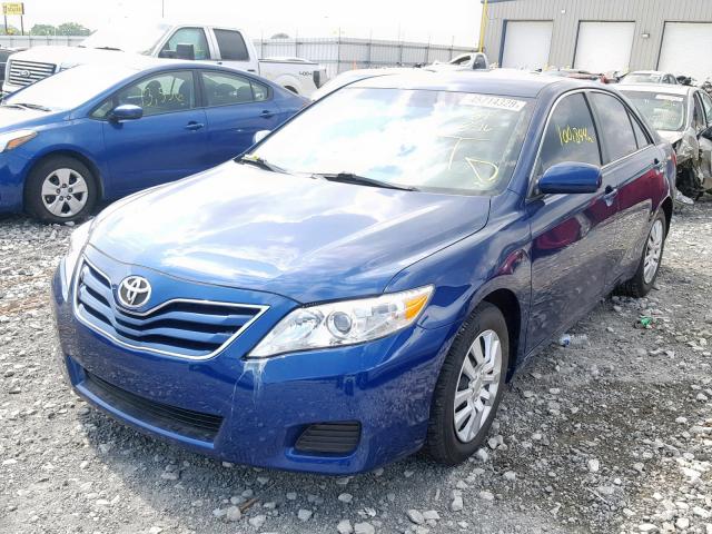 4T4BF3EK0AR026354 - 2010 TOYOTA CAMRY BASE BLUE photo 2