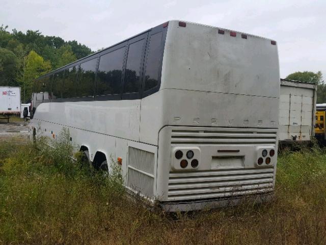 2PCH33496V1011858 - 1997 PREVOST BUS WHITE photo 3