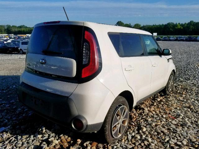 KNDJN2A22F7813292 - 2015 KIA SOUL WHITE photo 4