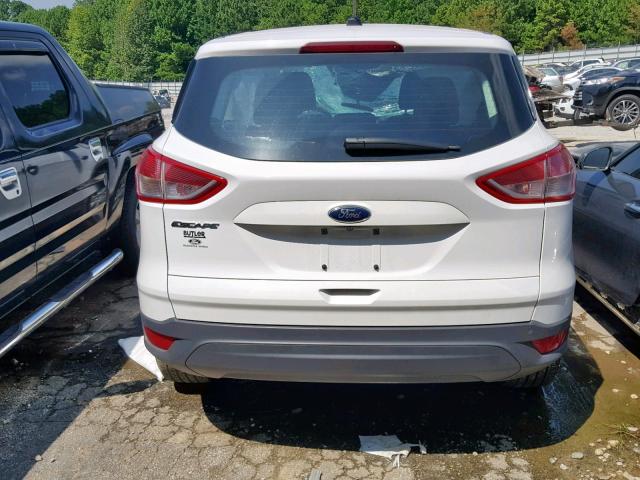 1FMCU0F75GUA59971 - 2016 FORD ESCAPE S WHITE photo 9