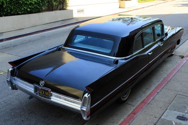 64R000122 - 1964 CADILLAC LIMO BLACK photo 3