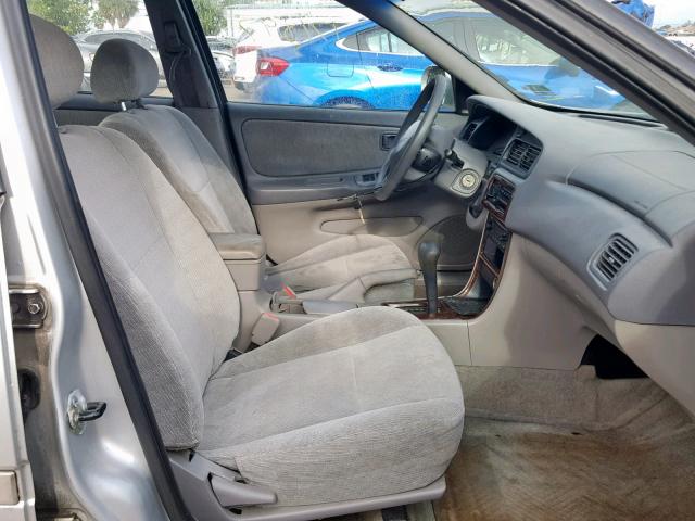 1N4DL01D01C240990 - 2001 NISSAN ALTIMA XE SILVER photo 5