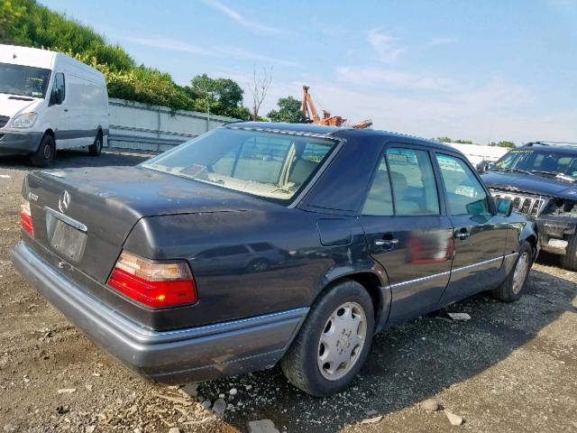 WDBEA32E5RC130539 - 1994 MERCEDES-BENZ E 320 BLACK photo 4