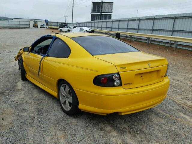 6G2VX12G54L217556 - 2004 PONTIAC GTO YELLOW photo 3