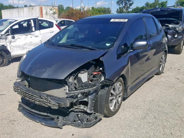 JHMGE8H5XDC015641 - 2013 HONDA FIT SPORT GRAY photo 2