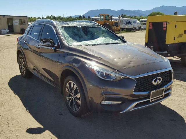 SJKCH5CR3JA055094 - 2018 INFINITI QX30 BASE BROWN photo 1