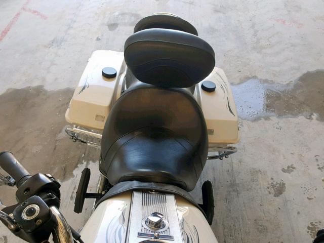 1HD1FHM1X7Y669049 - 2007 HARLEY-DAVIDSON FLHPI WHITE photo 6