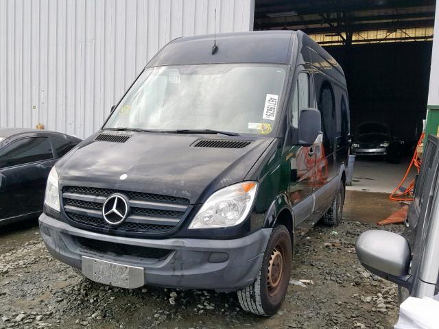 WD3PE7CC5C5724203 - 2012 MERCEDES-BENZ SPRINTER 2 BLACK photo 2