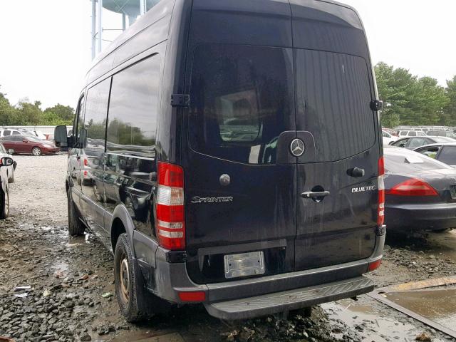 WD3PE7CC5C5724203 - 2012 MERCEDES-BENZ SPRINTER 2 BLACK photo 3