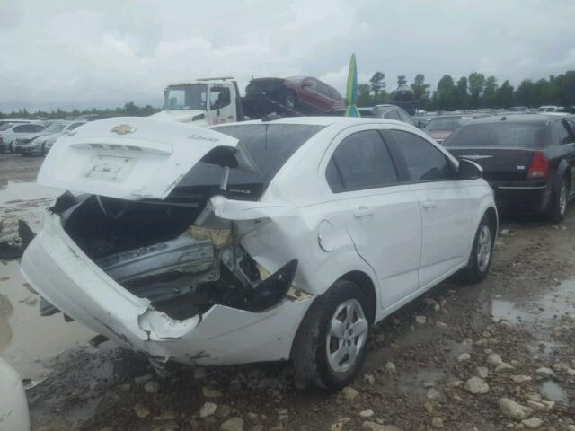 1G1JA5SH1G4151958 - 2016 CHEVROLET SONIC LS WHITE photo 4