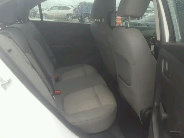 1G1JA5SH1G4151958 - 2016 CHEVROLET SONIC LS WHITE photo 6