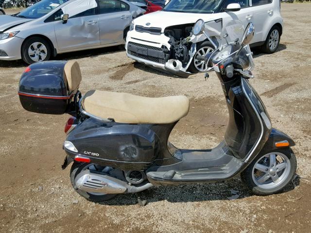 ZAPM448F465006027 - 2006 VESPA LX 150 BLACK photo 9