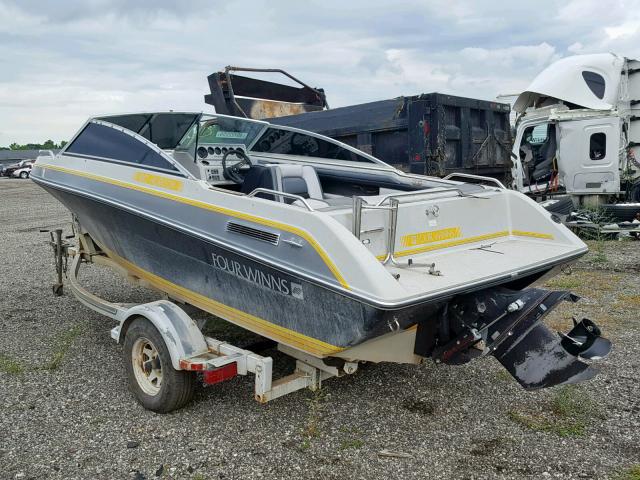 4WNTB442C888 - 1988 FOUR BOAT BLACK photo 3