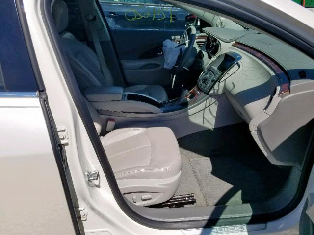 1G4GD5E32CF149641 - 2012 BUICK LACROSSE P WHITE photo 5