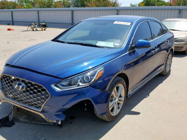 5NPE34AF4JH641910 - 2018 HYUNDAI SONATA SPO BLUE photo 2