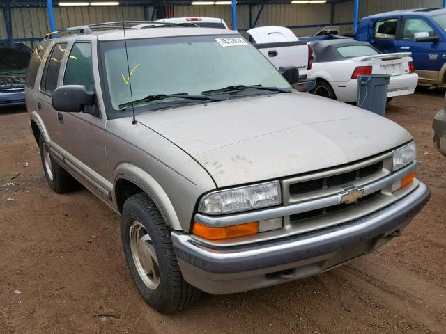 1GNDT13W3Y2373393 - 2000 CHEVROLET BLAZER BEIGE photo 1