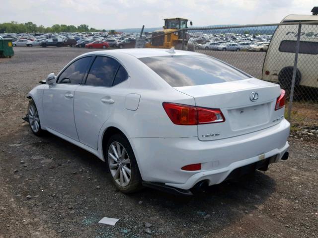 JTHCK262892032237 - 2009 LEXUS IS 250 WHITE photo 3