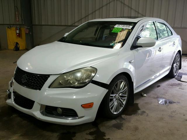 JS2RF9A84B6110568 - 2011 SUZUKI KIZASHI SP WHITE photo 2