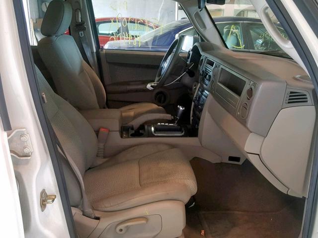 1J8HG48K96C345846 - 2006 JEEP COMMANDER WHITE photo 5