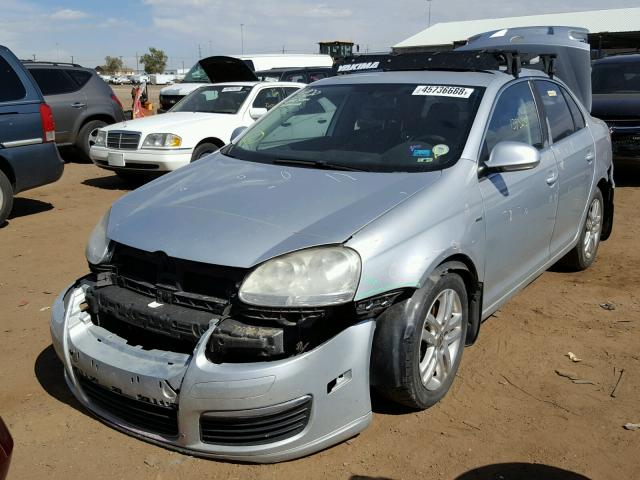 3VWEF81K77M086608 - 2007 VOLKSWAGEN JETTA WOLF SILVER photo 2