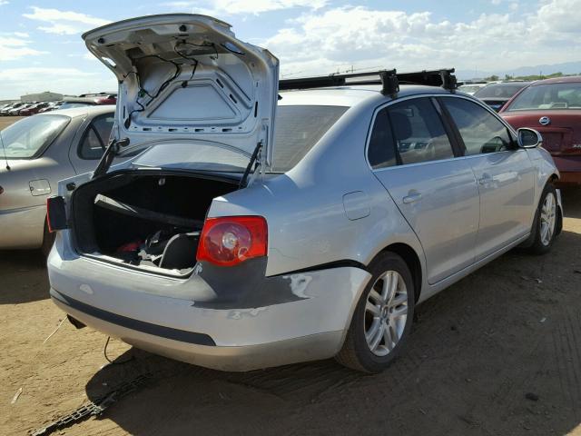 3VWEF81K77M086608 - 2007 VOLKSWAGEN JETTA WOLF SILVER photo 4