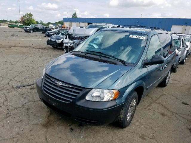 1A4GP45R76B530496 - 2006 CHRYSLER TOWN & COU GREEN photo 2