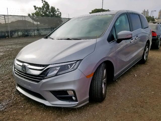 5FNRL6H77JB084033 - 2018 HONDA ODYSSEY EX SILVER photo 2