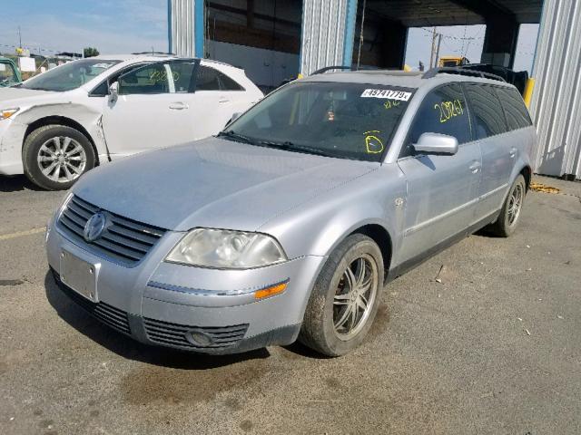 WVWVD63B52E407098 - 2002 VOLKSWAGEN PASSAT GLS SILVER photo 2