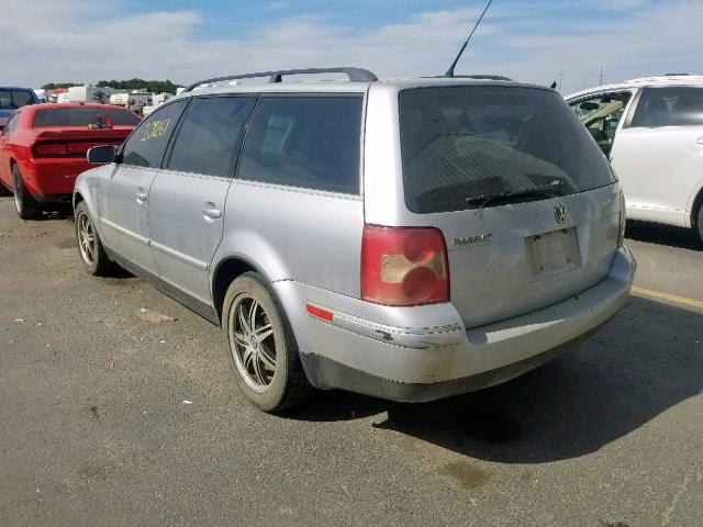 WVWVD63B52E407098 - 2002 VOLKSWAGEN PASSAT GLS SILVER photo 3