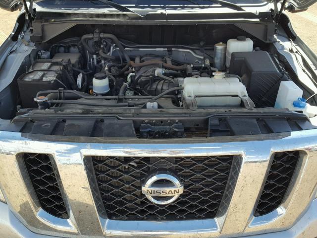 5BZAF0AA6HN850403 - 2017 NISSAN NV 3500 SILVER photo 7