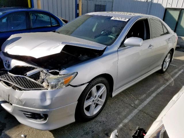 4T1BF3EK8BU658868 - 2011 TOYOTA CAMRY BASE GRAY photo 2