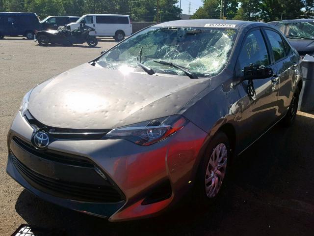 2T1BURHE8JC124865 - 2018 TOYOTA COROLLA L GRAY photo 2