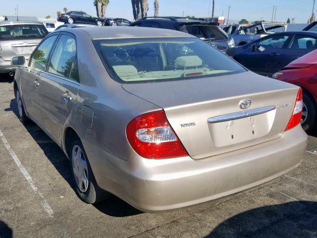JTDBE32K430159392 - 2003 TOYOTA CAMRY LE GOLD photo 3